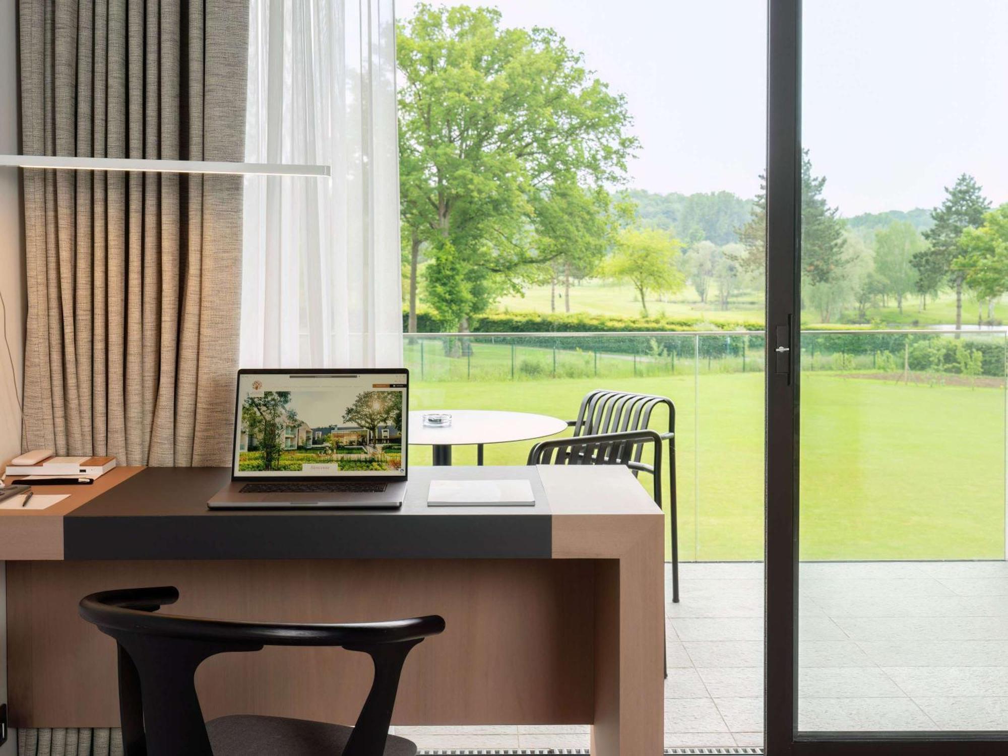Le Domaine Des Vanneaux Golf Et Spa Mgallery L'Isle-Adam Exterior photo