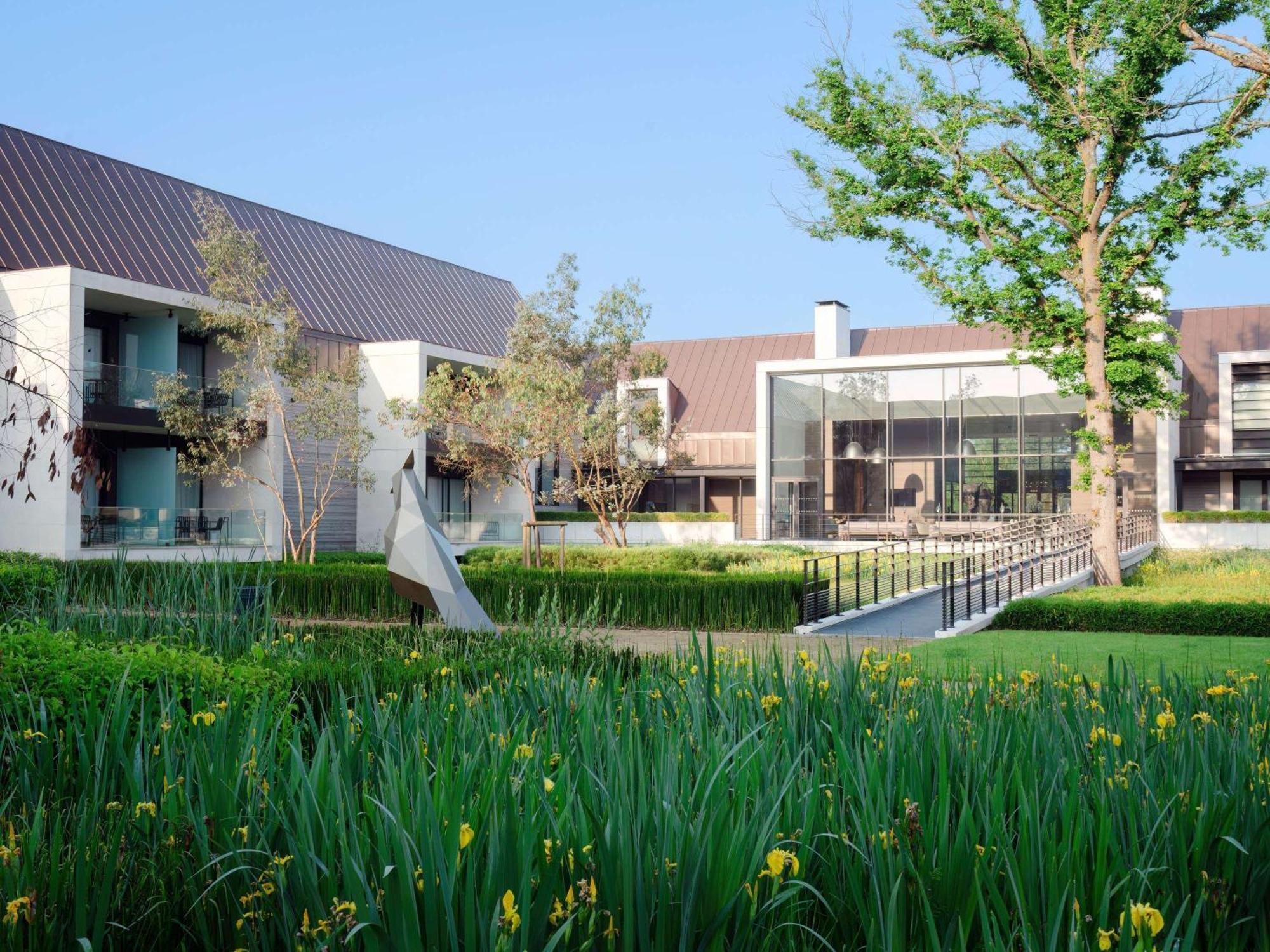 Le Domaine Des Vanneaux Golf Et Spa Mgallery L'Isle-Adam Exterior photo